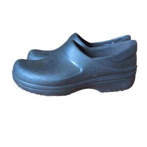 Crocs Adult On The Clock Clogs Slip On Slip Resistant Work Shoes Nursing Chef